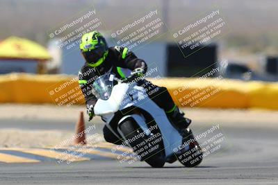 media/Mar-28-2022-Superbike Trackdays (Mon) [[b8603d0f67]]/Novice Group (1130am-12pm)/Turn 2/